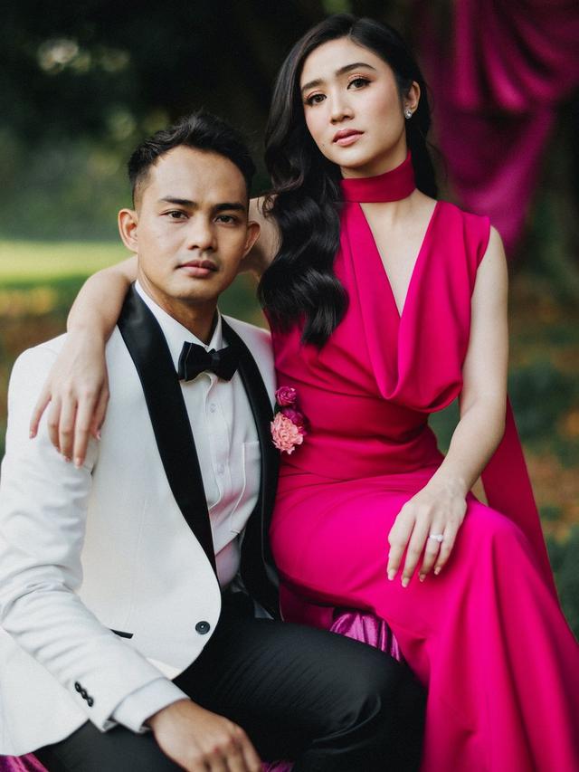 6 Pesona Elegan Calon Ibu Bhayangkari, Febby Rastanty dengan Gaun Fuschia Mencolok saat Lakoni Prewedding di Alam Terbuka