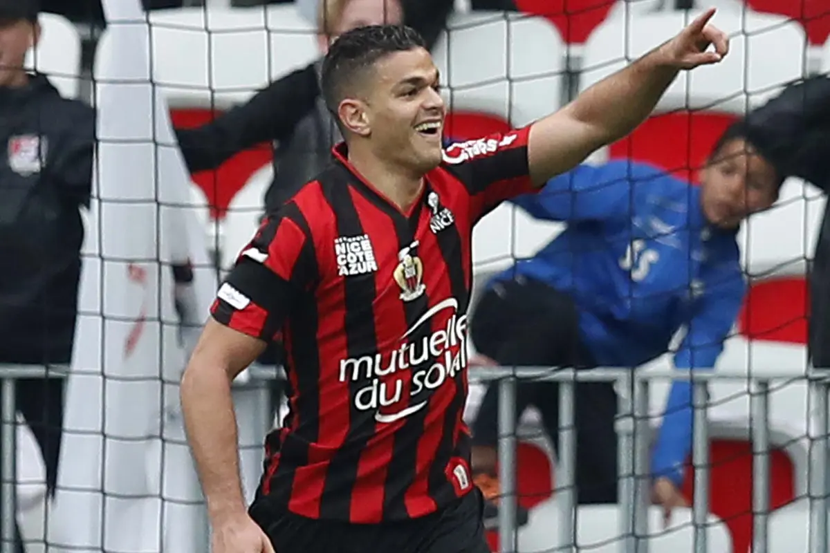 Solo Run Ben Arfa Berakhir dengan Gol Indah