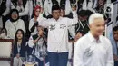 Calon Wakil Presiden nomor urut 3, Mahfud MD saat mengikuti paparan visi dan misi pada debat perdana Calon Presiden pada Pilpres 2024, Selasa (12/12/2023). (Liputan6.com/Faizal Fanani)