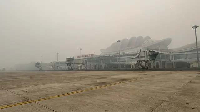 Ratusan Penerbangan Batal Imbas Asap Karhutla Kalimantan