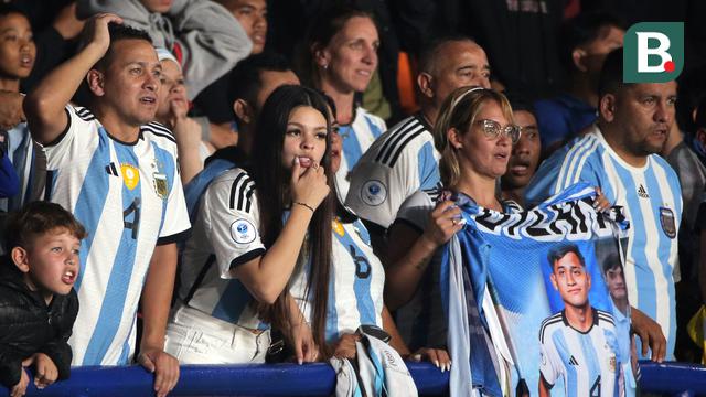 Foto: Dukungan Suporter Wanita Argentina dan Polandia di Grup D Piala Dunia U-17 2023