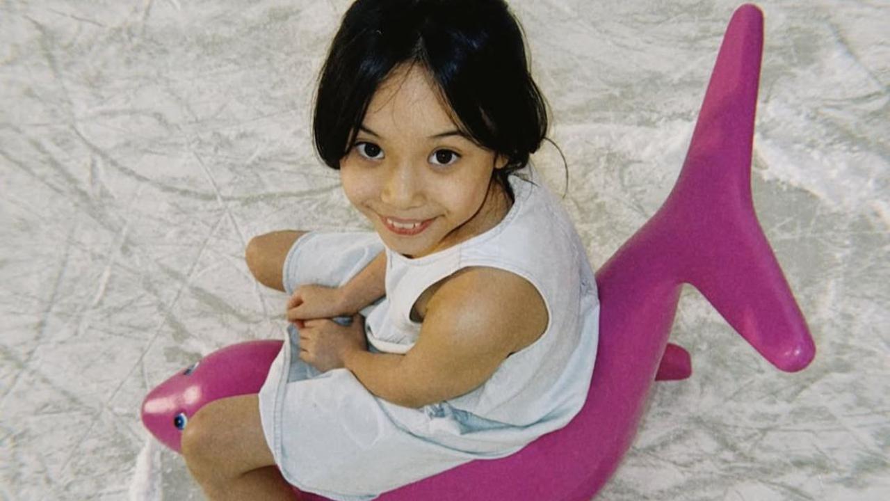 7 Potret Gisel dan Gempi Tunjukkan Kekompakan Saat Ice Skating, Begini Keseruannya!