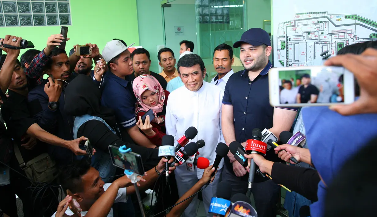 Begitu juga dengan Ridho, yang bersyukur mendapat teguran akibat perbuatan salah telah dilakukan. Banyak pelajaran didapat terkait kasus yang membelitnya tersebut. (Nurwahyunan/Bintang.com)