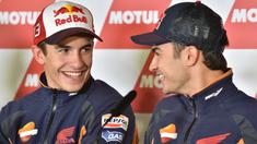 Dani Pedrosa mengucapkan salam mesra untuk wanita Indonesia.