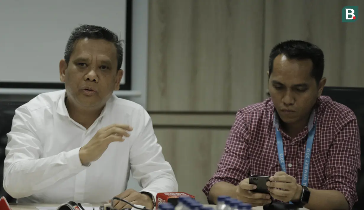 COO PT Liga Indonesia Baru (LIB), Tigor Shalom Boboy, saat jumpa pers di Kantor LIB, Jakarta, Selasa (6/3/2018). PT LIB telah melunasi sisa subsidi kepada 18 klub Liga 1 dengan total lebih dari Rp38 miliar. (Bola.com/M Iqbal Ichsan)