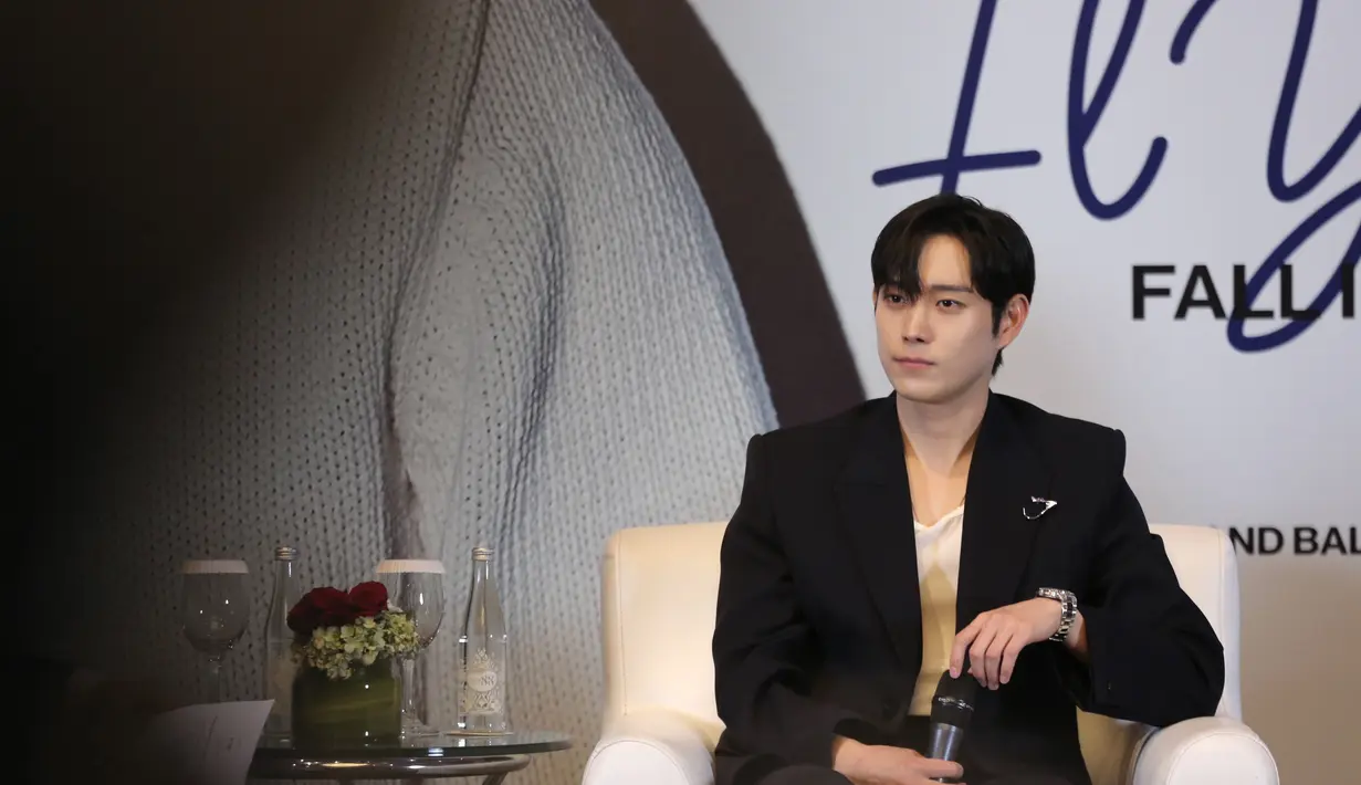 Kim Young Dae menyempatkan diri datang di tengah kesibukannya syuting. Namun sayang ia belum bisa membocorkan info tentang drama baru tersebut. [Dok/ Sweet Escape]