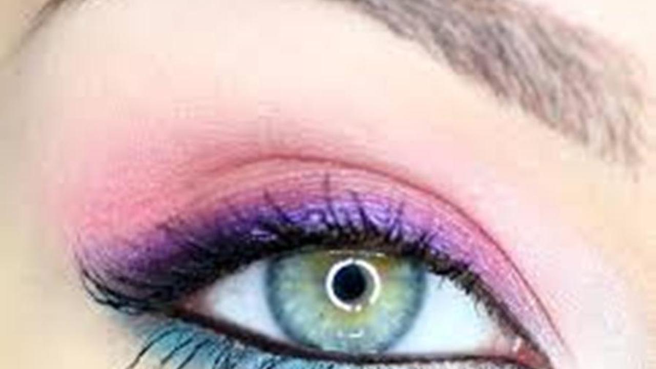 [Bintang] Make up mirip Barbie