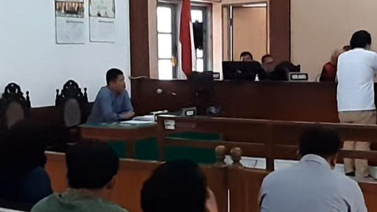 Almas dan Gibran Absen Sidang Perdana Gugatan Wanprestasi, Hakim Usulkan Mediasi