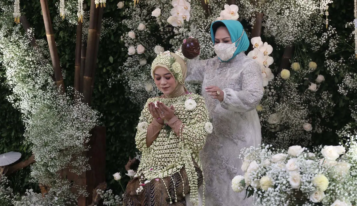 Siraman Lesti Kejora (Bayu Herdianto/© KapanLagi.com)