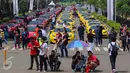 Sekitar 100 mobil Ferrari ikut dalam Ferrari Festival of Speed di BSD City, Tangerang Selatan, Minggu (23/4). Mengusung konsep dari 'Sportainment', Ferrari Festival of Speed mengombinasikan elemen hiburan dan olahraga. (Liputan6.com/Fery Pradolo)