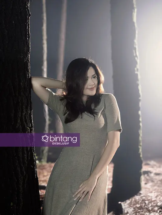 Foto-foto dan wawancara eksklusif Bintang.com dengan Cut Meyriska di sela-sela syuting di kawasan Cibubur, Jakarta Timur, beberapa waktu lalu. Foto: Bambang E Ros, DI: Muhammad Iqbal Nurfajri.