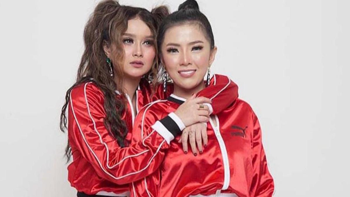 Grup 2TikTok Rilis Remix Yank Haus dengan Konsep Afrabeats ShowBiz