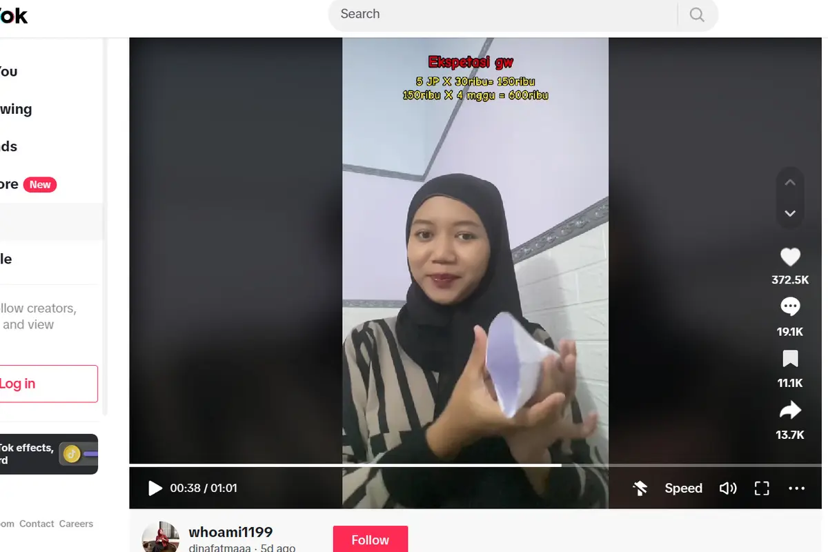 Viral Sebuah Video Guru Honorer Tunjukkan Gaji Rp150 Ribu Per Bulan, Netizen: Nyesek Gak Sih
