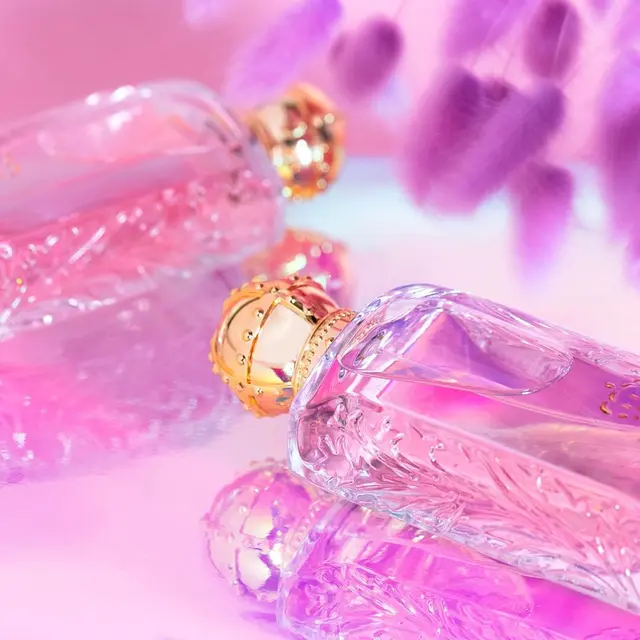 Marina De Bourbon, Symbol For A Lady.