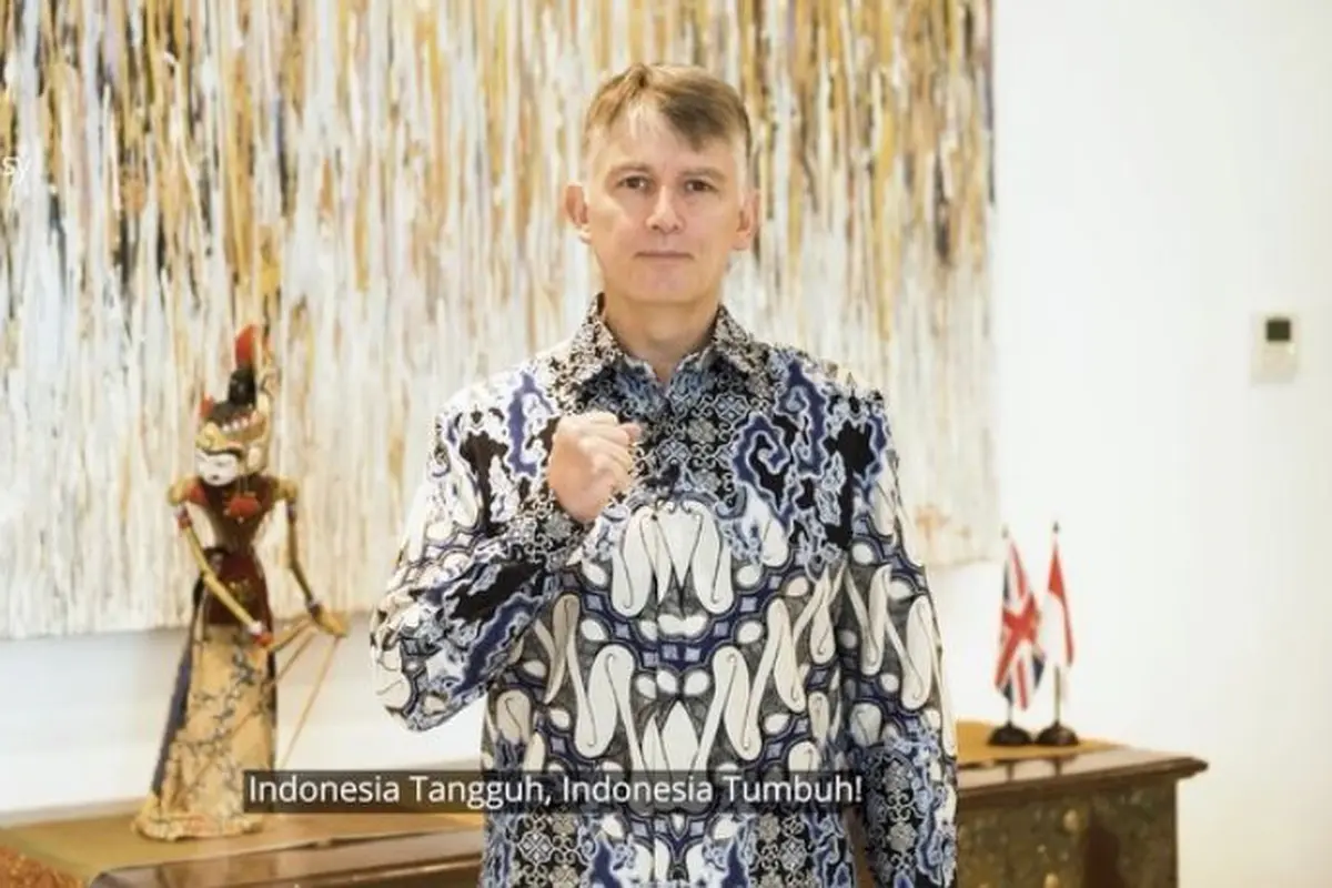 Duta Besar Inggris untuk Indonesia dan Timor Leste, Owen Jenkins menyampaikan ucapan selamat HUT RI ke-76. (Photo credit: Kedutaan Besar Inggris via Instagram)