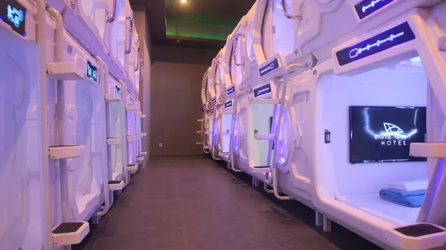 Hotel kapsul di bandara