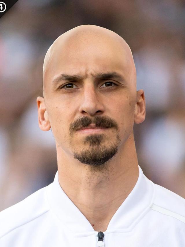 Foto Editan Pemain Bola Jadi Botak Ini Kocak