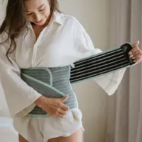 Pilihan korset Jennifer Bachdim. Dok: MOOIMOM