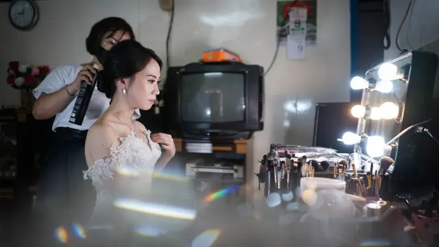 Ilustrasi makeup pengantin