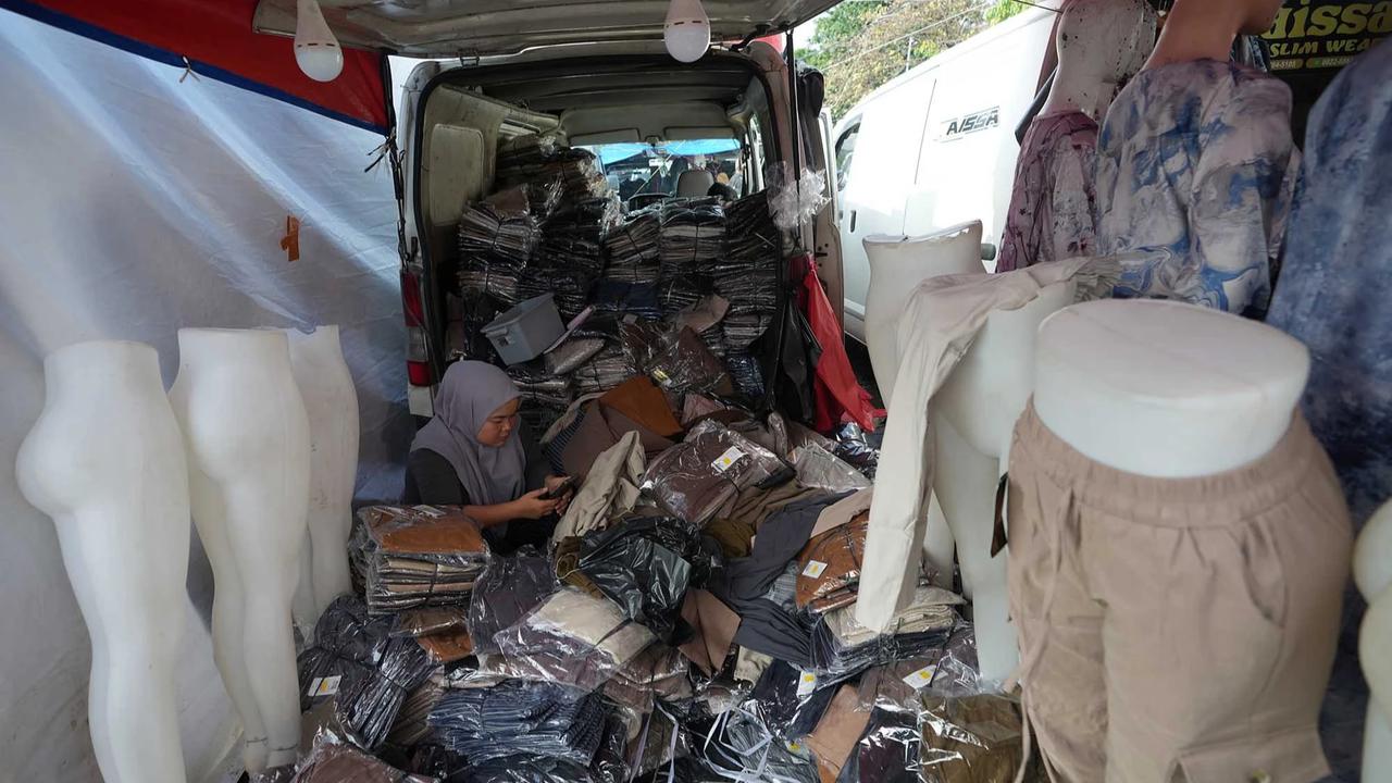 FOTO; Pasar Tasik Cideng ,  Alternatif Berburu Busana Muslim Menjelang Lebaran