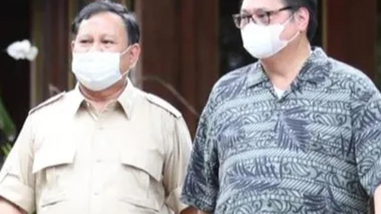 "Kami menyatakan 100 persen, kami di sini menolak Munaslub. Kami ingin fokus bekerja untuk memenangkan agenda politik 2024 bersama Pak Airlangga Hartarto," tutur Doli saat menggelar konferensi pers di Hotel Mulia Resort, Nusa Dua Bali, Minggu (30/7).