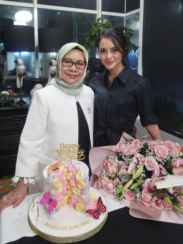 Ririn Ekawati dan Ibunda (Sumber: Instagram/ririnekawati)