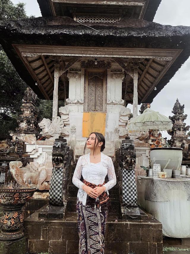 Liburan ke Bali, Intip 5 Momen Keseruan Prilly Latuconsina