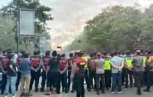 Belum Resmi Mulai Dibuka, Muktamar PKB Sudah Didemo Massa Bawa Spanduk 'Tangkap Muhaimin
