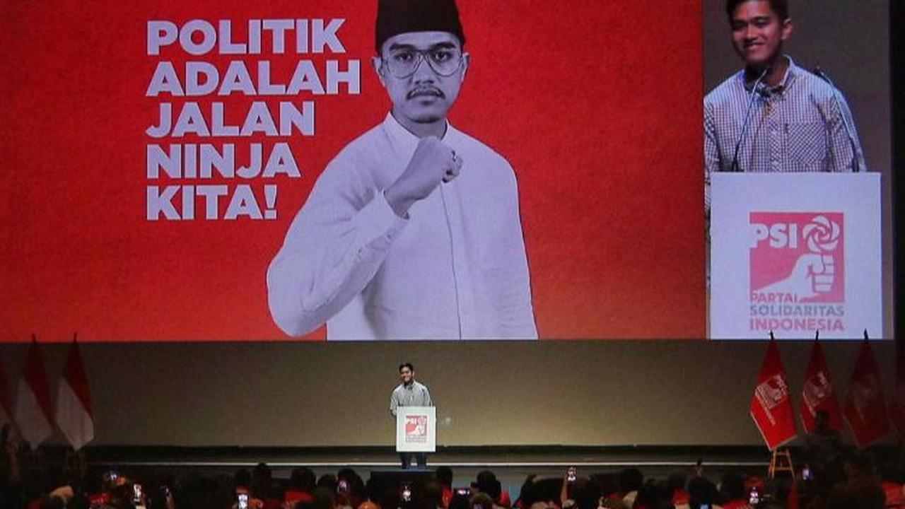 “Terima kasih yang amat sangat dalam pula, selain diterima sebagai anggota, saya pun didaulat menjadi nakhoda dalam bahtera bernama PSI,” kata Kaesang.
