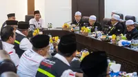 Sejumlah pejabat Tabung Haji Malaysia berkunjung ke Kantor Petugas Penyelenggara Ibadah Haji (PPIH) Arab Saudi Daerah Kerja (Daker) Makkah di Syisyah, Jumat (7/7/2023). (FOTO: MCH PPIH ARAB SAUDI 2023)
