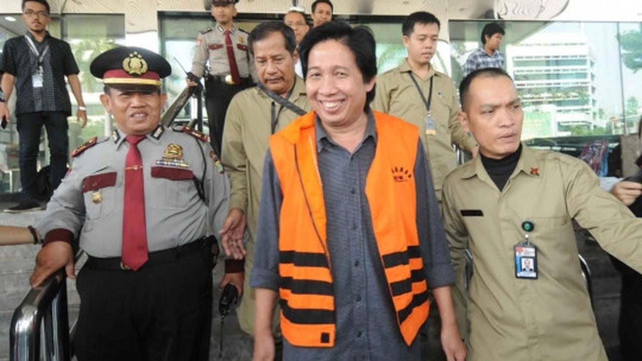 Berkas perkara P21, dua tersangka suap Musi Banyuasin umbar senyum
