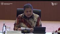 Menteri Koordinator Bidang Perekonomian Airlangga Hartarto dalam konferensi pers RAPBN 2025 di DJP, Jakarta, Jumat (16/8/2024) (dok: Tira)