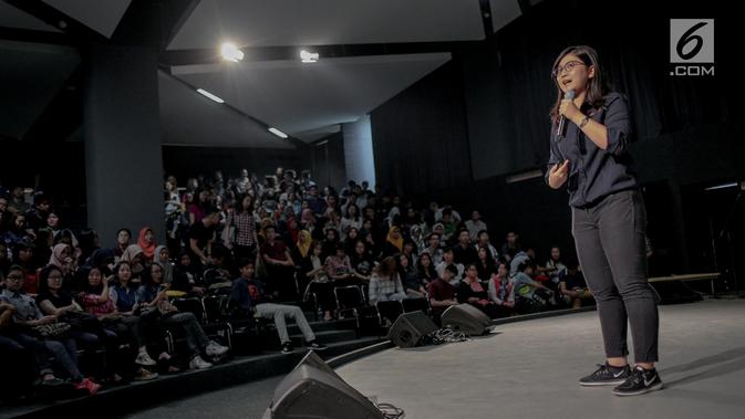 Amanda Thea selaku Talent Acquisition and Employer Branding at KMK Online menjadi pembicara dalam Workshop Session gelaran Emtek Goes to Campus (EGTC) 2018 di Universitas Kristen Petra, Surabaya, Selasa (13/11). (Liputan6.com/Faizal Fanani)