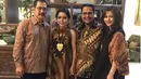 Rumah tangga penyanyi Mayangsari dan pengusaha Bambang Trihatmojo telah memasuki usia 17 tahun. Perayaan itu digelar secara meriah di hadiri para artis dan sosialita pada Sabtu (8/7/2017). (Instagram/cutkeke_xavier)