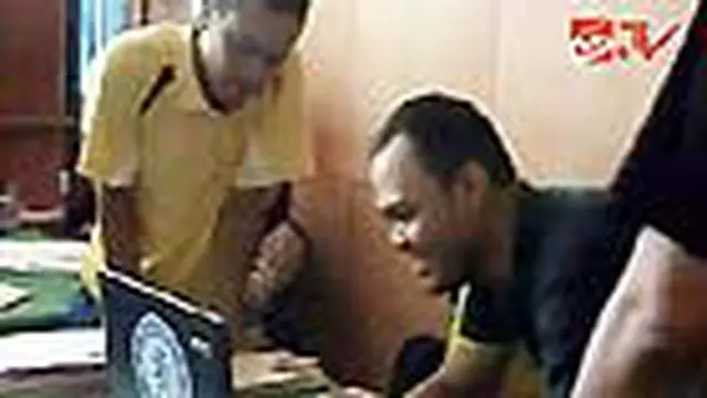 Koleksi Video Mesum, Guru Terjaring Razia
