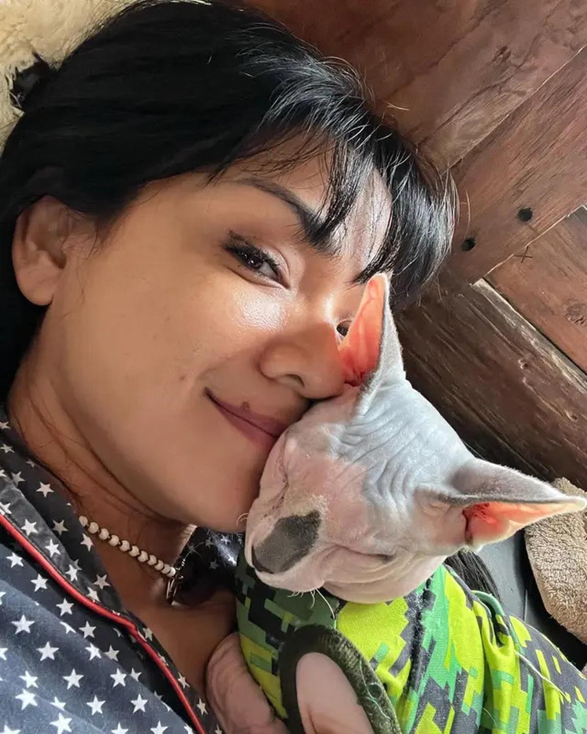 Foto-Foto Kucing Nirina Zubir, Banyak yang Diselamatkan dari Jalanan