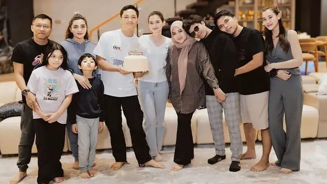 Aurel Hermansyah Setelah Menyandang Status Haji. [@aurelie.hermansyah]