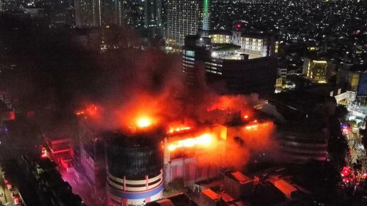 Glodok Plaza Tak Penuhi Syarat Keselamatan Kebakaran Gedung