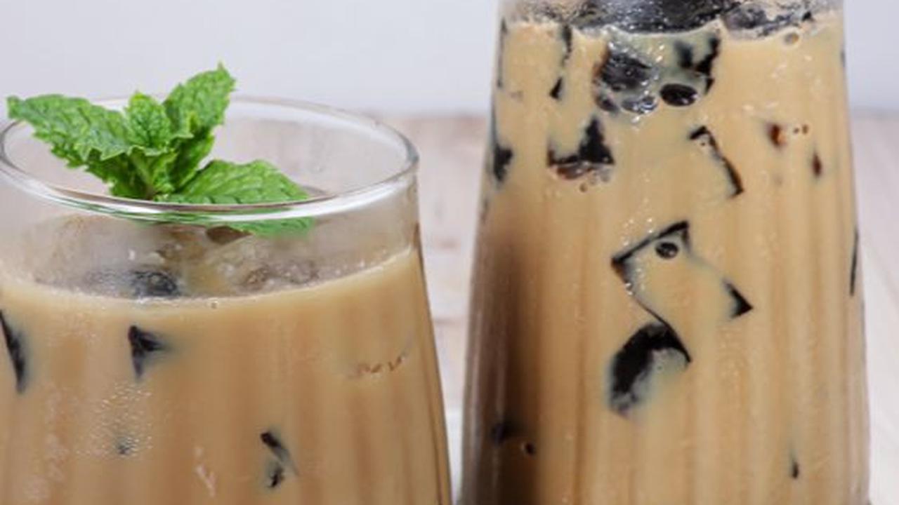 2. Es Cappuccino Cincau