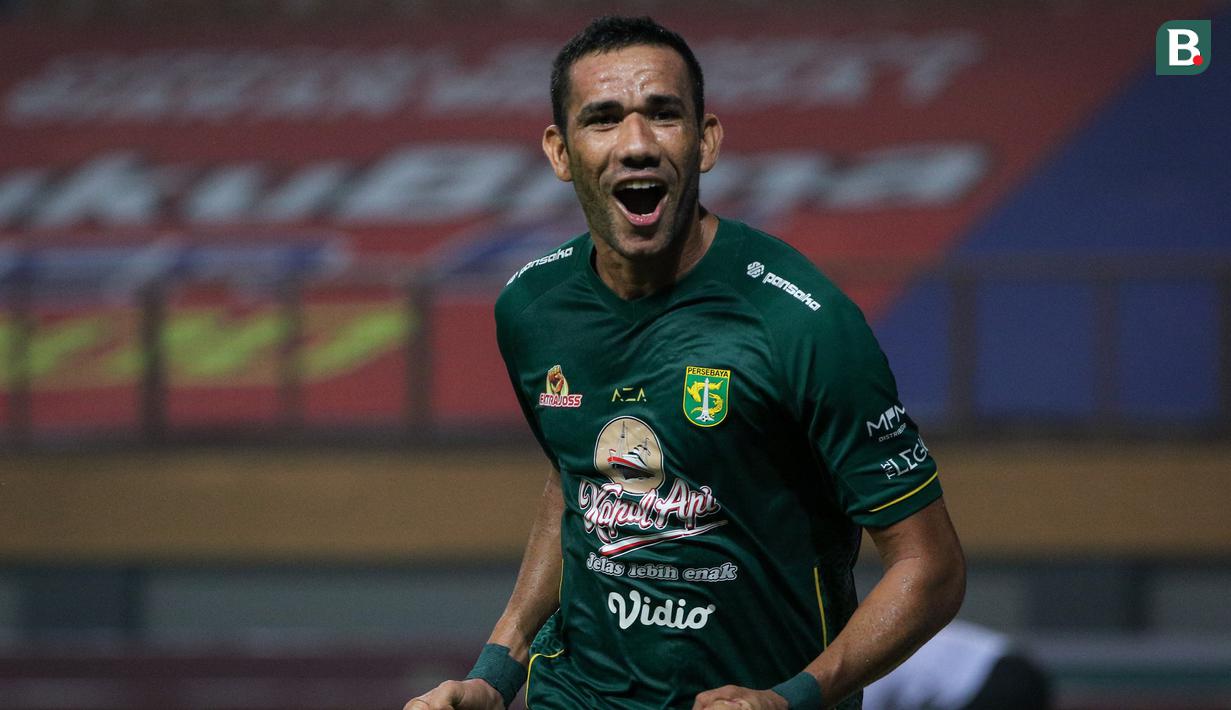 Persebaya yang telah diperkuat para legiun asingnya mampu menang 3-1 atas Persikabo 1973 dalam laga pekan kedua BRI Liga 1 2021/2022 di Stadion Wibawa Mukti, Cikarang, Sabtu (11/09/2021). Jose Wilkson yang belum turun di pekan pertama berhasil menyumbang 2 gol. (Foto: Bola.com/Bagaskara Lazuardi)