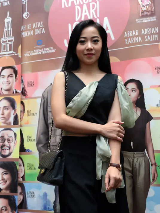 Tak hanya profesional di bidang akting, Karina Salim adalah seorang balerina. (Adrian Putra/Bintang.com)