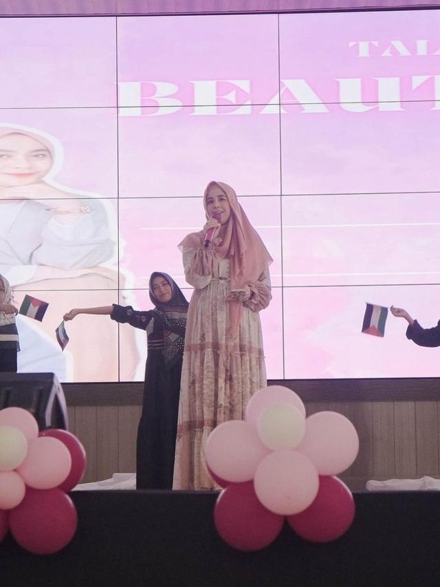 Risty Tagor Perdana Tulis Lagu