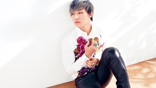 4 Artis K-Pop Pria dengan Bokong Terseksi