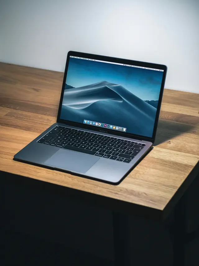 cara mengatur jam di laptop (sumber: unsplash)