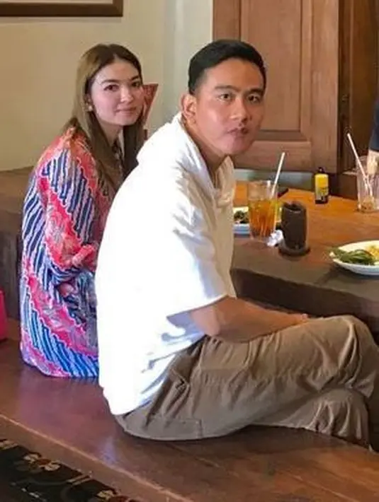 <p>Penampilan mewah Selvi Ananda, credit: Instagram: @pecelsolopusat_</p>