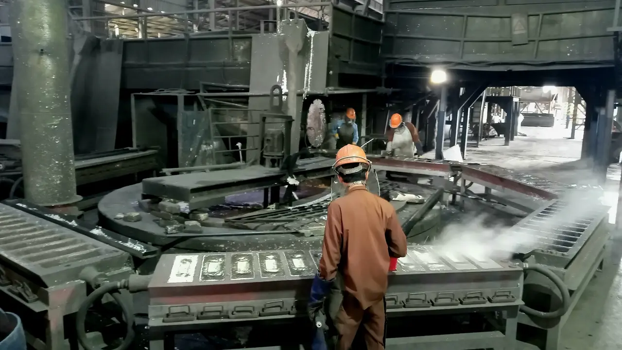 Proses Produksi Timah Terbesar Dunia di Unit Metalurgi Muntok di Bangka Belitung. Foto: Liputan6.com/Arief Rahman