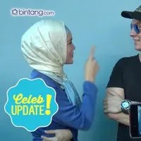 Meskipun berbeda agama, tidak ada yang berubah dalam persahabatan Dewi Sandra dan Bertrand Antolin.