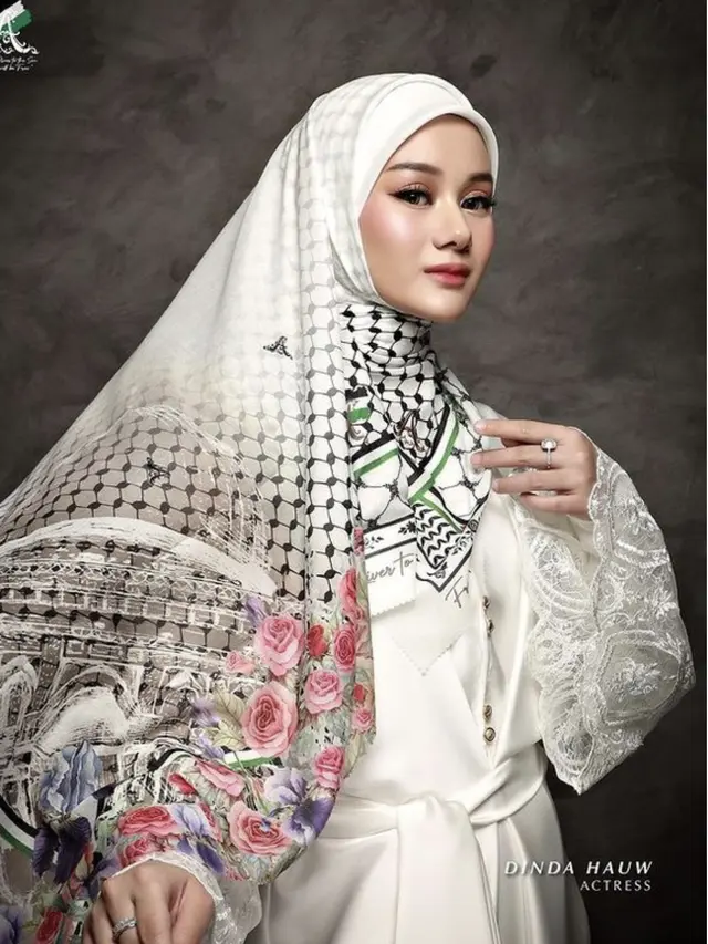 Dinda Hauw