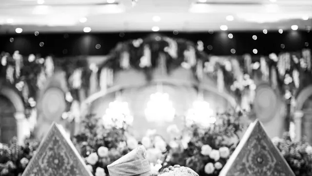 Nuansa Minang di pernikahan Ochi Rosdiana. (credit: instagram.com/thepotomoto)