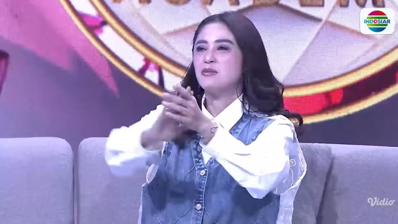 Miliki Suara Emas, Peserta D'Academy 7 Dapat Pesan Mendalam dari Dewi Perssik 'Aku Pengen Kamu Kurusin 10 Kg'